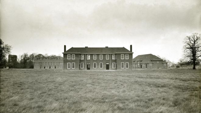La cruel historia del hospital británico que experimentaba con niños y adolescentes vulnerables La cruel historia del hospital británico que experimentaba con niños y adolescentes vulnerables