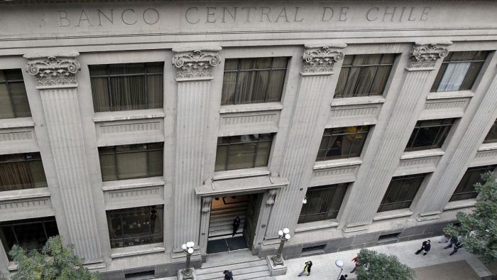 Banco Mundial pone a Chile como el alumno aventajado de la región en política monetaria Banco Mundial pone a Chile como el alumno aventajado de la región en política monetaria