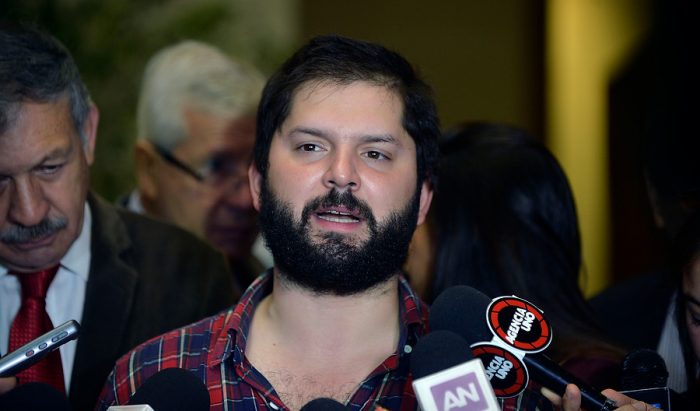 El mensaje de Boric a Ignacio Walker luego de defender a su hermano que gestionó aportes para Iván Fuentes El mensaje de Boric a Ignacio Walker luego de defender a su hermano que gestionó aportes para Iván Fuentes