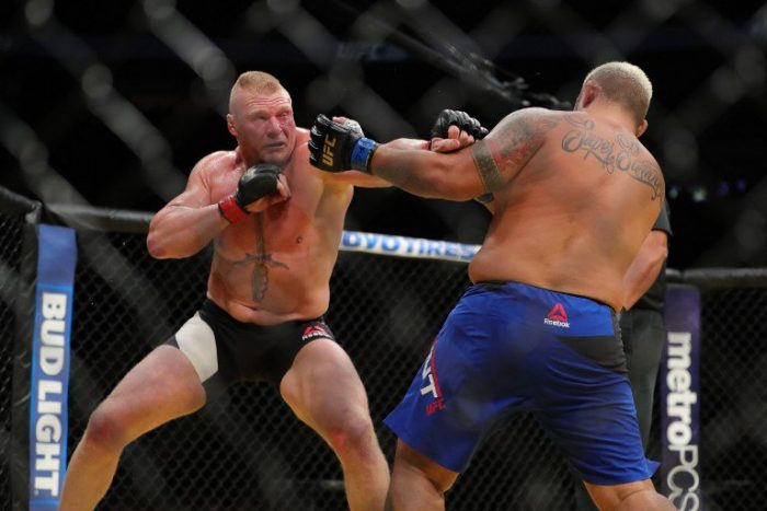 UFC 200: Brock Lesnar regresa de forma triunfal derrotando a Mark Hunt UFC 200: Brock Lesnar regresa de forma triunfal derrotando a Mark Hunt