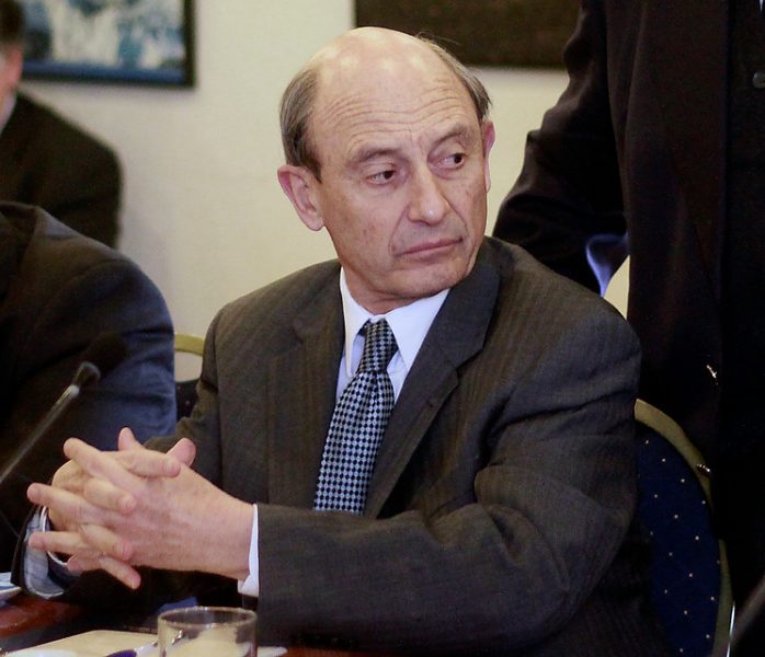 Carroza decreta libertad bajo fianza para Juan Emilio Cheyre Carroza decreta libertad bajo fianza para Juan Emilio Cheyre