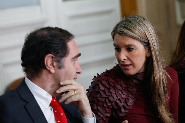 Chile Vamos: “Es impresentable que el Gobierno y la Nueva Mayoría intenten blindar a la Ministra Blanco” Chile Vamos: