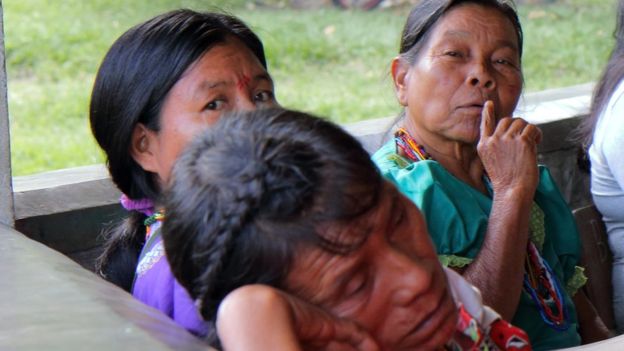 “Cortó con una tijerita el clítoris de la bebé y le empezó a salir un chorro de sangre”: la mutilación genital femenina en Colombia