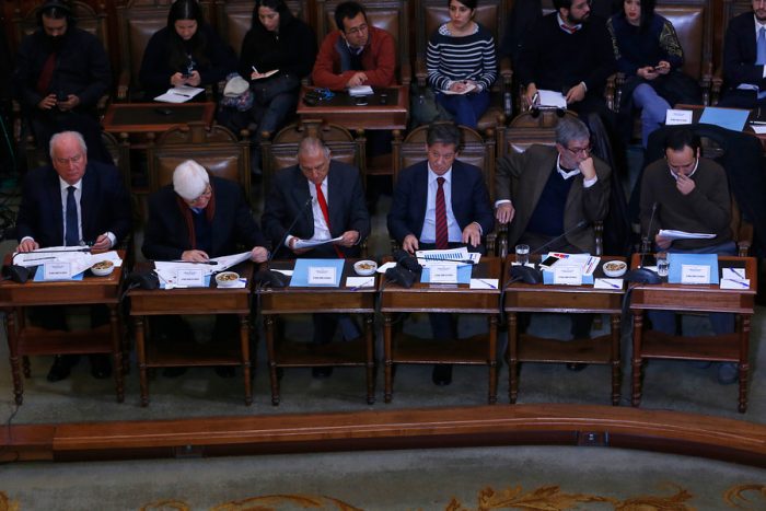 Informe del Ministerio de Hacienda revela que los sueldos de los parlamentarios chilenos son los más altos del mundo Informe del Ministerio de Hacienda revela que los sueldos de los parlamentarios chilenos son los más altos del mundo