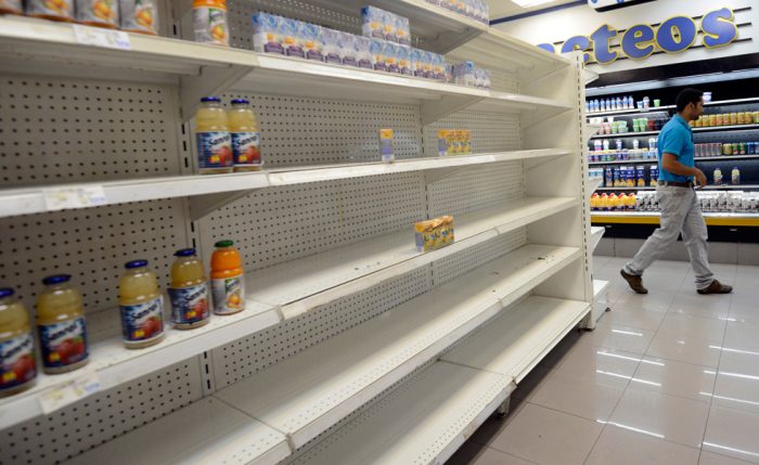 Maduro crea programa social de “abastecimiento” para atender escasez Maduro crea programa social de
