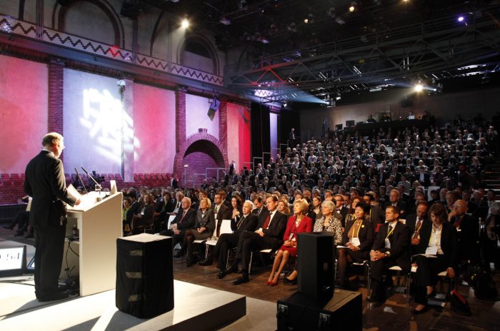 Por primera vez Chile elegirá al talento joven que represente al país en el foro más importante de la ciencia global Por primera vez Chile elegirá al talento joven que represente al país en el foro más importante de la ciencia global
