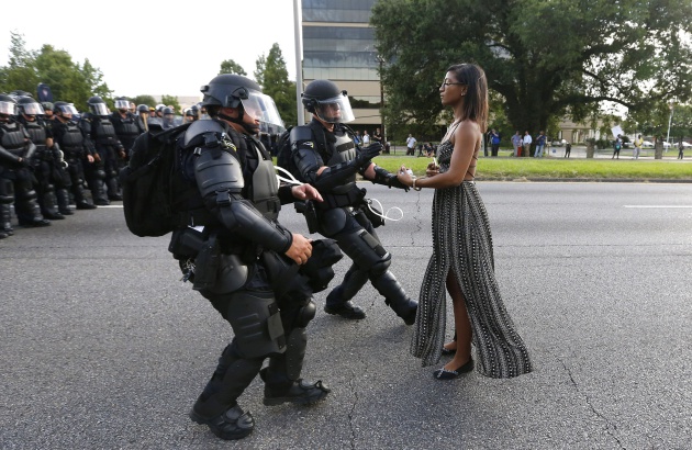 EE.UU.: la imagen que se volvió un ícono contra la violencia racial