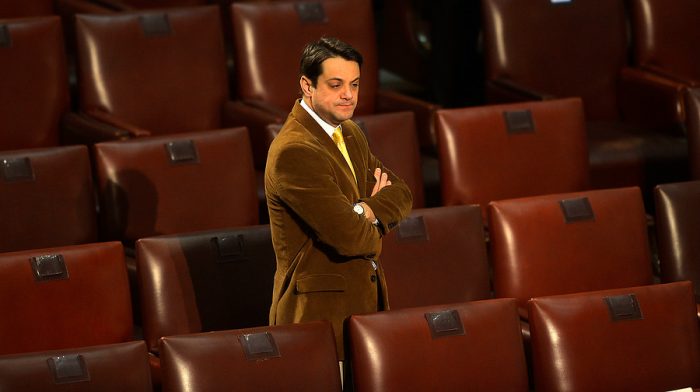 Rivas y el proyecto para renacionalizar el cobre que duerme en el Congreso: “No hay voluntad política,para recuperar nuestra principal riqueza natural” Rivas y el proyecto para renacionalizar el cobre que duerme en el Congreso: “No hay voluntad política,para recuperar nuestra principal riqueza natural