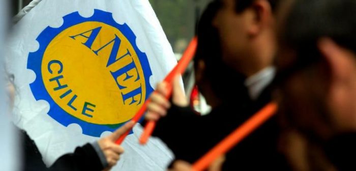 ANEF pide renuncia a ex dirigente de Gendarmería que habría sido ascendido para recibir pensión abultada ANEF pide renuncia a ex dirigente de Gendarmería que habría sido ascendido para recibir pensión abultada
