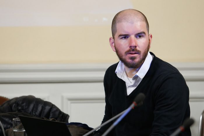 Jackson considera “un insulto” inédita decisión de pedir la renuncia a rectora de Universidad de Aysén y Roxana Pey anuncia defensa jurídica Jackson considera