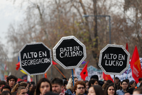 Estudiantes anuncian nueva marcha en rechazo a la reforma educativa Estudiantes anuncian nueva marcha en rechazo a la reforma educativa