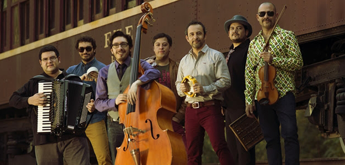CONCURSO: Contesta la pregunta y gana entradas dobles para ver a Daniel Muñoz y los Marujos en el Teatro Cariola CONCURSO: Contesta la pregunta y gana entradas dobles para ver a Daniel Muñoz y los Marujos en el Teatro Cariola