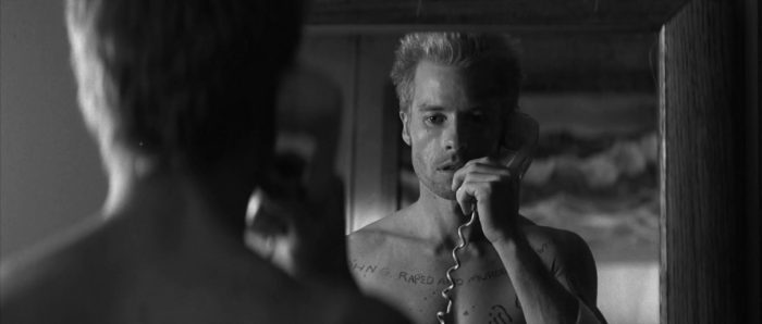 Película «Memento» de Christopher Nolan en Cine Arte Normandie, 5 de julio Película «Memento» de Christopher Nolan en Cine Arte Normandie, 5 de julio
