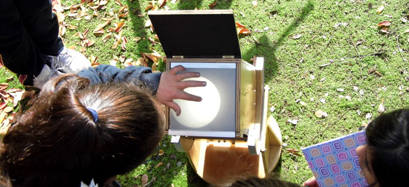 Talleres de astronomía para niños y adolescentes en el Observatorio Astronómico Nacional, Cerro Calán, a partir del 18 de julio Talleres de astronomía para niños y adolescentes en el Observatorio Astronómico Nacional, Cerro Calán, a partir del 18 de julio