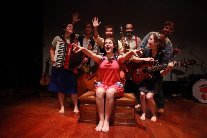 Concierto teatral infantil “Isabel Patapelá” en el Centro de Extensión UC todos los fines de semana de julio Concierto teatral infantil “Isabel Patapelá” en el Centro de Extensión UC todos los fines de semana de julio