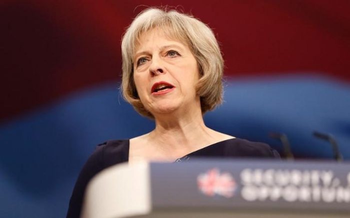 Nueva primera ministra a cargo del Brexit busca copiar plan corporativo de EE.UU. o Alemania para acercarse a sindicatos Nueva primera ministra a cargo del Brexit busca copiar plan corporativo de EE.UU. o Alemania para acercarse a sindicatos
