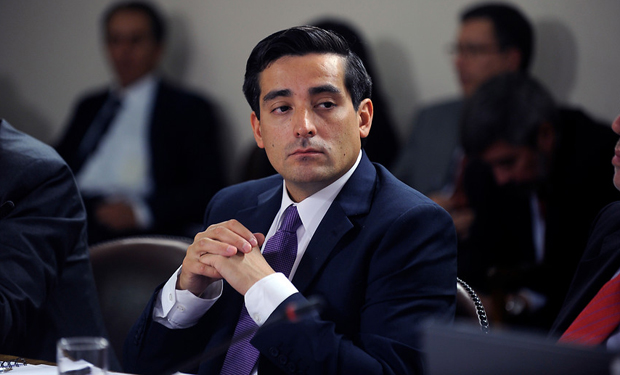 Ex ministro Peñailillo supo de irregularidades previsionales de la ex esposa de Andrade en 2014 Ex ministro Peñailillo supo de irregularidades previsionales de la ex esposa de Andrade en 2014