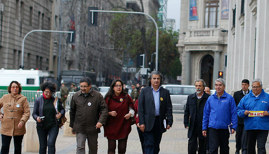 [FOTOS] Tras larga dilatación de reunión con la Presidenta, No+AFP llegó a La Moneda
