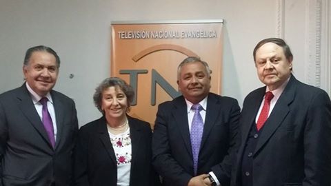 Ex ministra de Salud junto a Iglesias Evangélicas: «Igual que las AFP, la salud, como parte de la seguridad social, requiere ser revisada» Ex ministra de Salud junto a Iglesias Evangélicas: