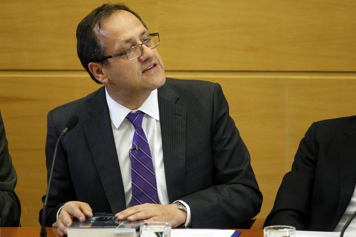 Beyer defiende a Javiera Blanco de acusación constitucional: “Nada justifica incurrir gratuitamente en ese costo” Beyer defiende a Javiera Blanco de acusación constitucional: