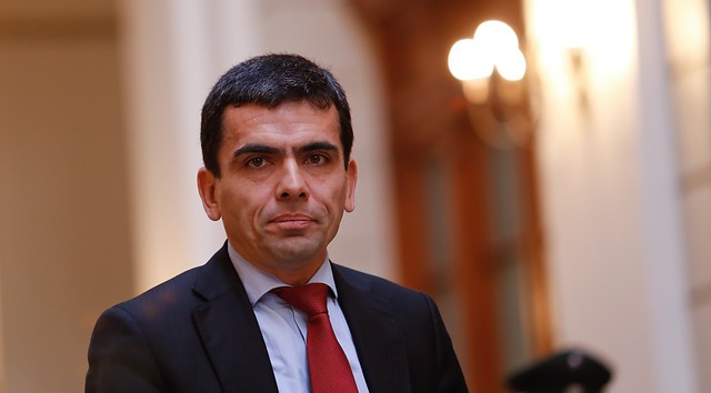 Fiscal Gajardo informa al SII sobre operaciones del grupo Laureate que «podrían ser constitutivas de algún ilícito» Fiscal Gajardo informa al SII sobre operaciones del grupo Laureate que