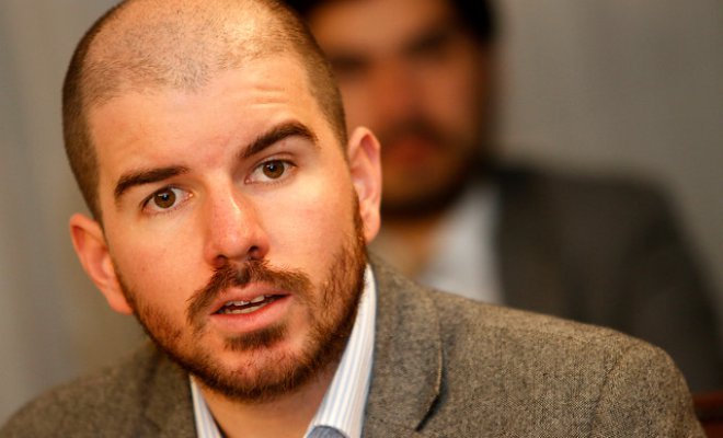 Giorgio Jackson apoya propuesta del PC de adelantar elecciones: “No es una mala idea” Giorgio Jackson apoya propuesta del PC de adelantar elecciones: