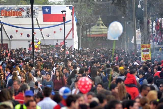 ¿Qué somos los chilenos?: glosa para los constituyentes