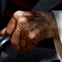 Mujeres en la tercera edad: la importancia del acompañamiento