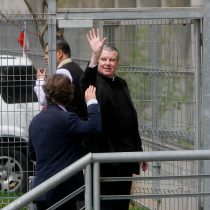 Suspenden decreto que expulsa del país al sacerdote John O'Reilly