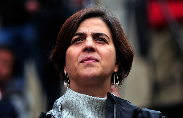 Gobierno cede a presiones y promete urgencia para despenalizar Ley de Aborto Gobierno cede a presiones y promete urgencia para despenalizar Ley de Aborto