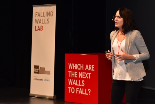 Isadora Schmidt gana el Falling Walls Chile y representará al país en el foro más importante de la ciencia global Isadora Schmidt gana el Falling Walls Chile y representará al país en el foro más importante de la ciencia global