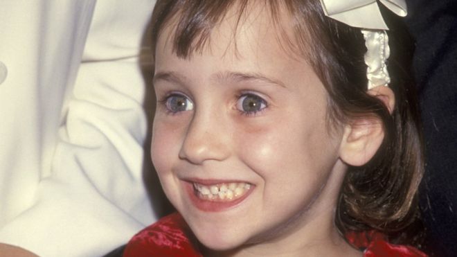 El triste testimonio de Mara Wilson, la actriz que se hizo famosa de niña con su rol como Matilda y que Hollywood desechó El triste testimonio de Mara Wilson, la actriz que se hizo famosa de niña con su rol como Matilda y que Hollywood desechó