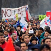 AFP: el pueblo chileno debe recuperar el derecho a decidir