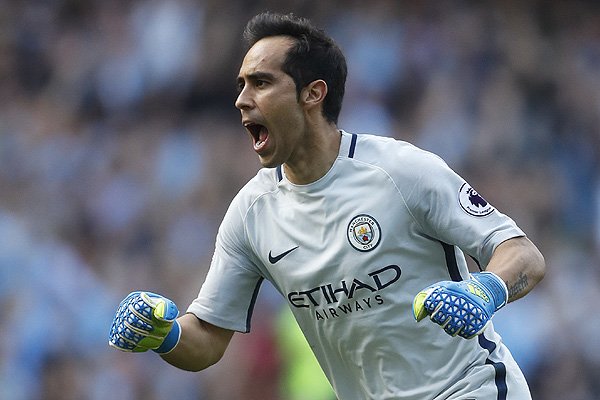 Resumen Premier League: Agüero regresa con dos goles y mantiene el comienzo perfecto del City de Claudio Bravo Resumen Premier League: Agüero regresa con dos goles y mantiene el comienzo perfecto del City de Claudio Bravo