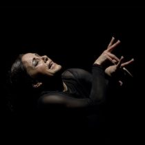 “Solo para Chile” de la bailaora y coreógrafa Eva Yerbabuena en Teatro Nescafé de las Artes, 21 y 22 de septiembre