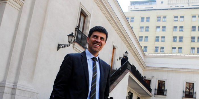 Vocero Díaz responde fuerte a quienes tienen nostalgia de volver al pasado: “La perplejidad de las élites les hace añorar un país que no existe” Vocero Díaz responde fuerte a quienes tienen nostalgia de volver al pasado: “La perplejidad de las élites les hace añorar un país que no existe”