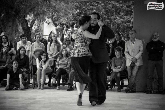 Noches de Milonga al aire libre en los barrios de Ñuñoa, septiembre y octubre. Entrada Liberada Noches de Milonga al aire libre en los barrios de Ñuñoa, septiembre y octubre. Entrada Liberada