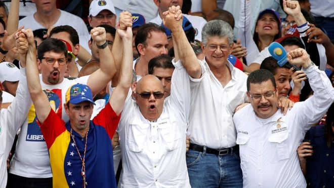 ¿De qué sirve la calle?: el difícil camino de la oposición en Venezuela ¿De qué sirve la calle?: el difícil camino de la oposición en Venezuela