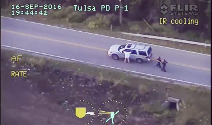 [VIDEO] Presentan cargos contra policía de Tulsa (EE.UU.) acusada de matar a hombre negro desarmado