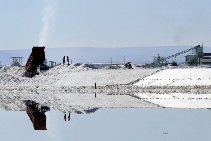 China Tianqi tendría listo su ingreso a SQM pese al temor de Corfo de una posible concentración en el mercado del litio China Tianqi tendría listo su ingreso a SQM pese al temor de Corfo de una posible concentración en el mercado del litio