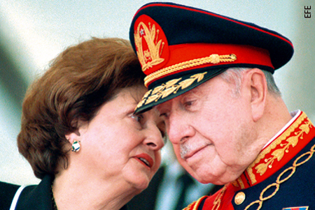 Milicogate: ex jefe de escoltas de Pinochet y Lucía entre los nuevos procesados Milicogate: ex jefe de escoltas de Pinochet y Lucía entre los nuevos procesados