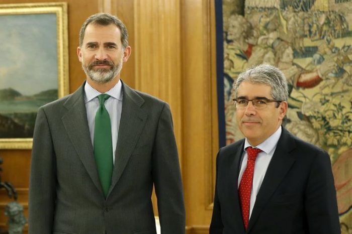 España: Felipe VI abre consultas mientras partidos se preparan para designación Rajoy España: Felipe VI abre consultas mientras partidos se preparan para designación Rajoy