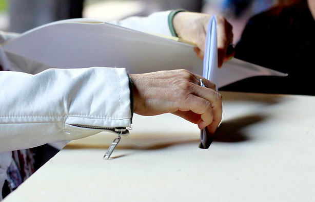 PPD plantea voto electrónico a ministro del Interior PPD plantea voto electrónico a ministro del Interior