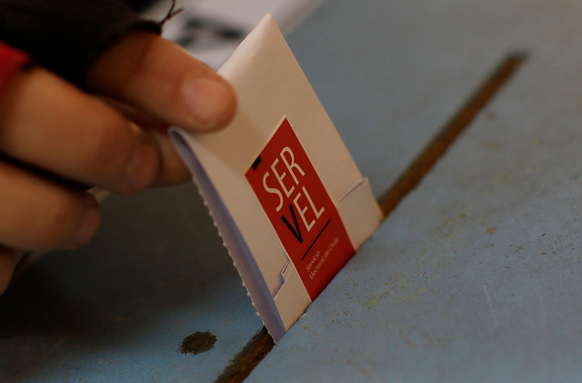 Riesgo del doble voto: director del Servel dice que quien lo haga «se arriesga a sanciones que van de 541 días a cinco años de presidio» Riesgo del doble voto: director del Servel dice que quien lo haga