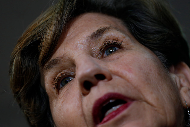 Isabel Allende: “Las garantías de los niños vulnerables deben ser prioridad del próximo Gobierno” Isabel Allende: “Las garantías de los niños vulnerables deben ser prioridad del próximo Gobierno