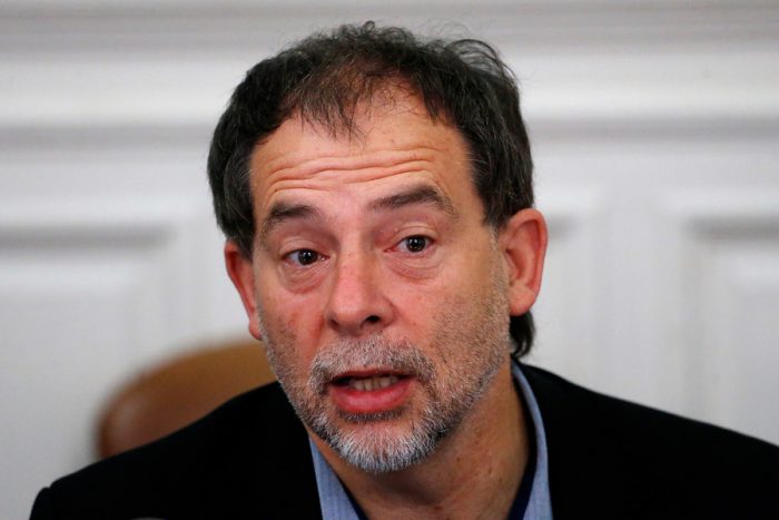 Girardi apunta a La Moneda por debacle electoral: «El resultado está indisolublemente ligado a la gestión del gobierno» Girardi apunta a La Moneda por debacle electoral: