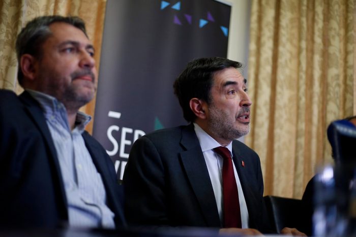 La independencia a la chilena del Servel: el directorio cuoteado que enfrenta la peor crisis del sistema electoral chileno La independencia a la chilena del Servel: el directorio cuoteado que enfrenta la peor crisis del sistema electoral chileno