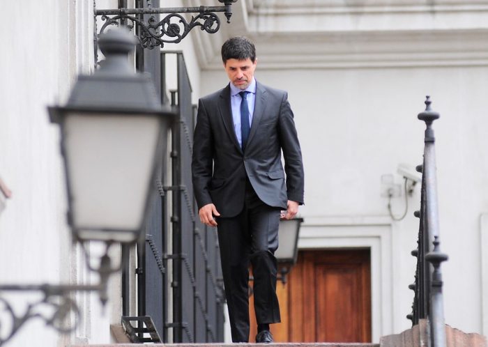 Intenso movimiento en La Moneda por inminente cambio de gabinete Intenso movimiento en La Moneda por inminente cambio de gabinete