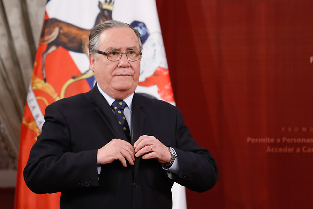 Ministro Campos: “Si alguien muestra algún acto que se vincule con la empresa Morpho cuélguenme en la plaza pública si quieren” Ministro Campos: “Si alguien muestra algún acto que se vincule con la empresa Morpho cuélguenme en la plaza pública si quieren”