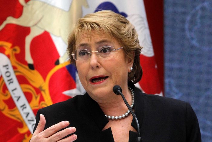 Bachelet anuncia $2.500 millones adicionales y creación de dos institucionalidades al interior del Sename Bachelet anuncia $2.500 millones adicionales y creación de dos institucionalidades al interior del Sename